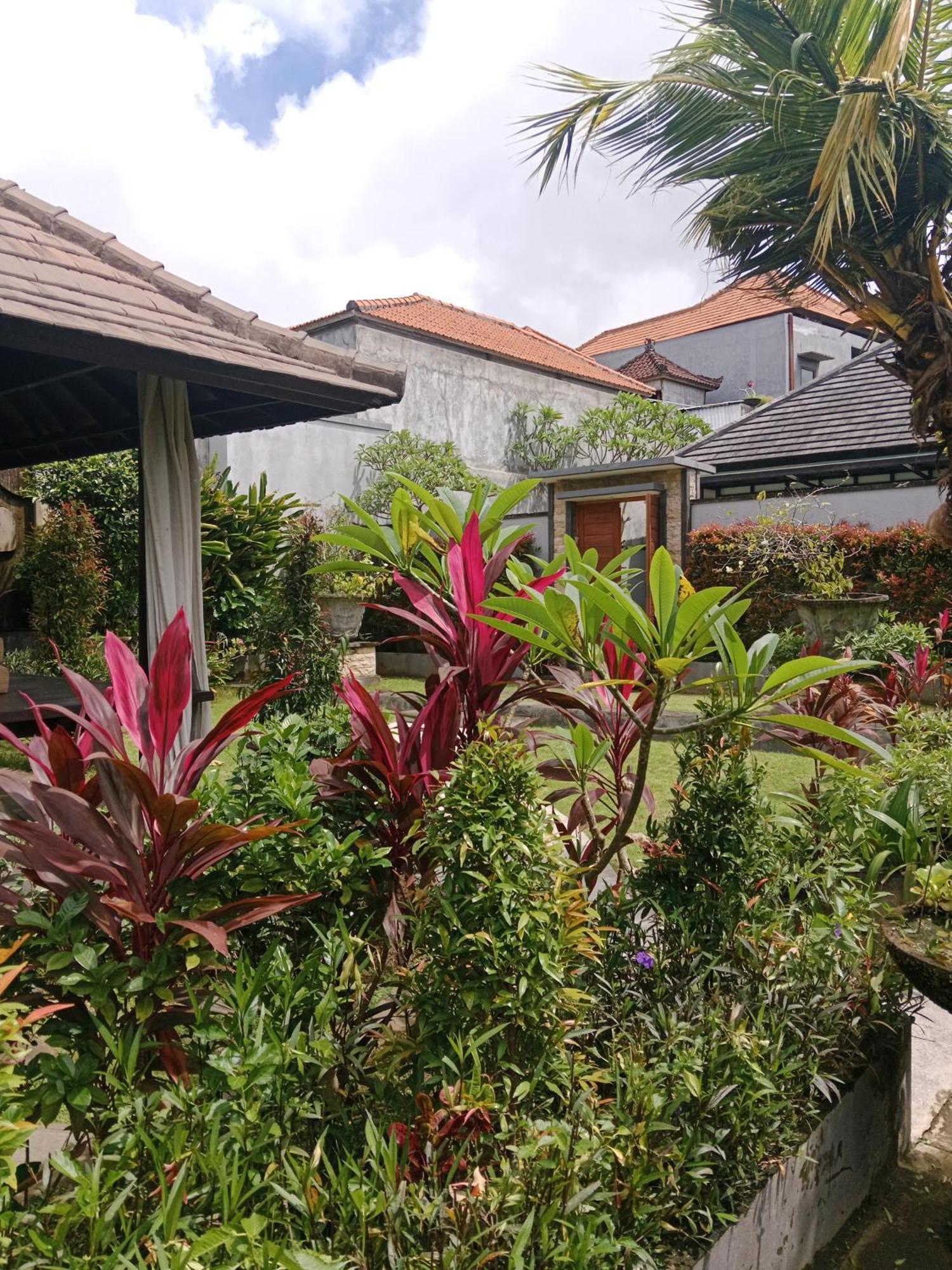Muaya Villa Jimbaran  Exterior photo